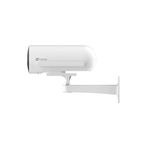 Biała kamera monitoringu Ezviz H5-4G zamontowana na ściennym uchwycie. Kamera ma nowoczesny, cylindryczny kształt i logo marki po lewej stronie.