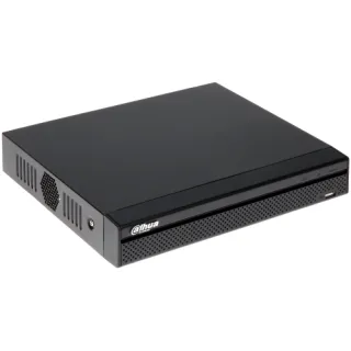 Czarny rejestrator IP Dahua NVR2108HS-4KS3 z ośmioma kanałami, posiada perforowaną przednią część i logo Dahua po lewej stronie. Urządzenie ma kompaktowy, prostokątny kształt z portem USB z przodu.